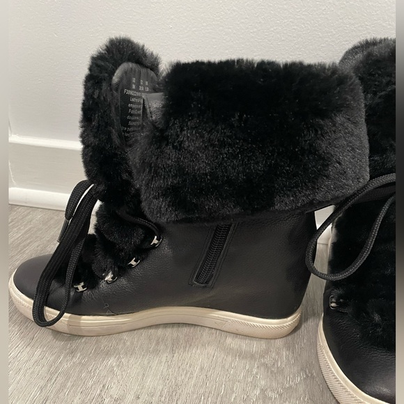 Donna Karen wedged fur lined winter boots - Picture 11 of 11